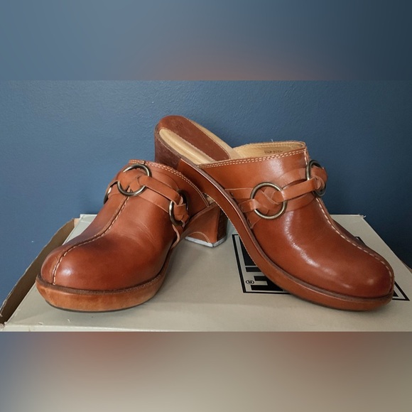 Frye Shoes - Frye Cognac Leather Mule Clogs Size 8.5 | Harness Ring Detail Chunky Heel